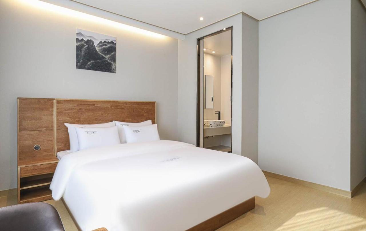 Hotel Grand Bay โพเรียง ภายนอก รูปภาพ